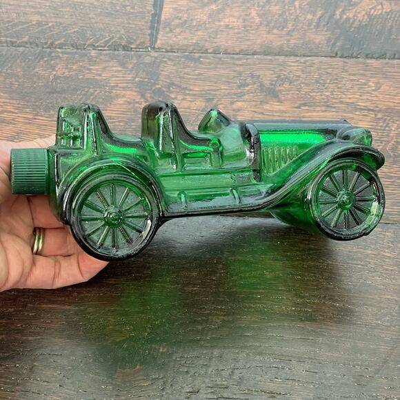 Vintage Avon Car Decanter Green Glass Bottle Empty Cologne Collectible Man Cave - Picture 11 of 16
